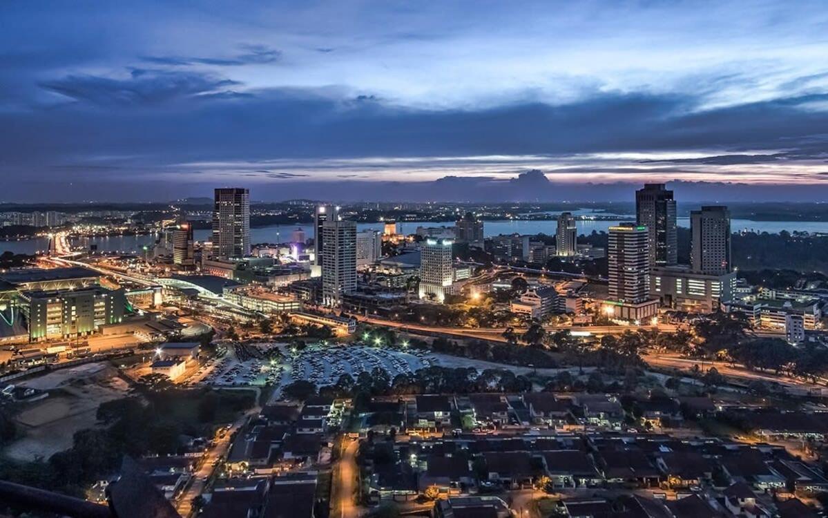 Modern, High Floor Suasana Suites 05 In Jb Джохор Бахру Екстериор снимка