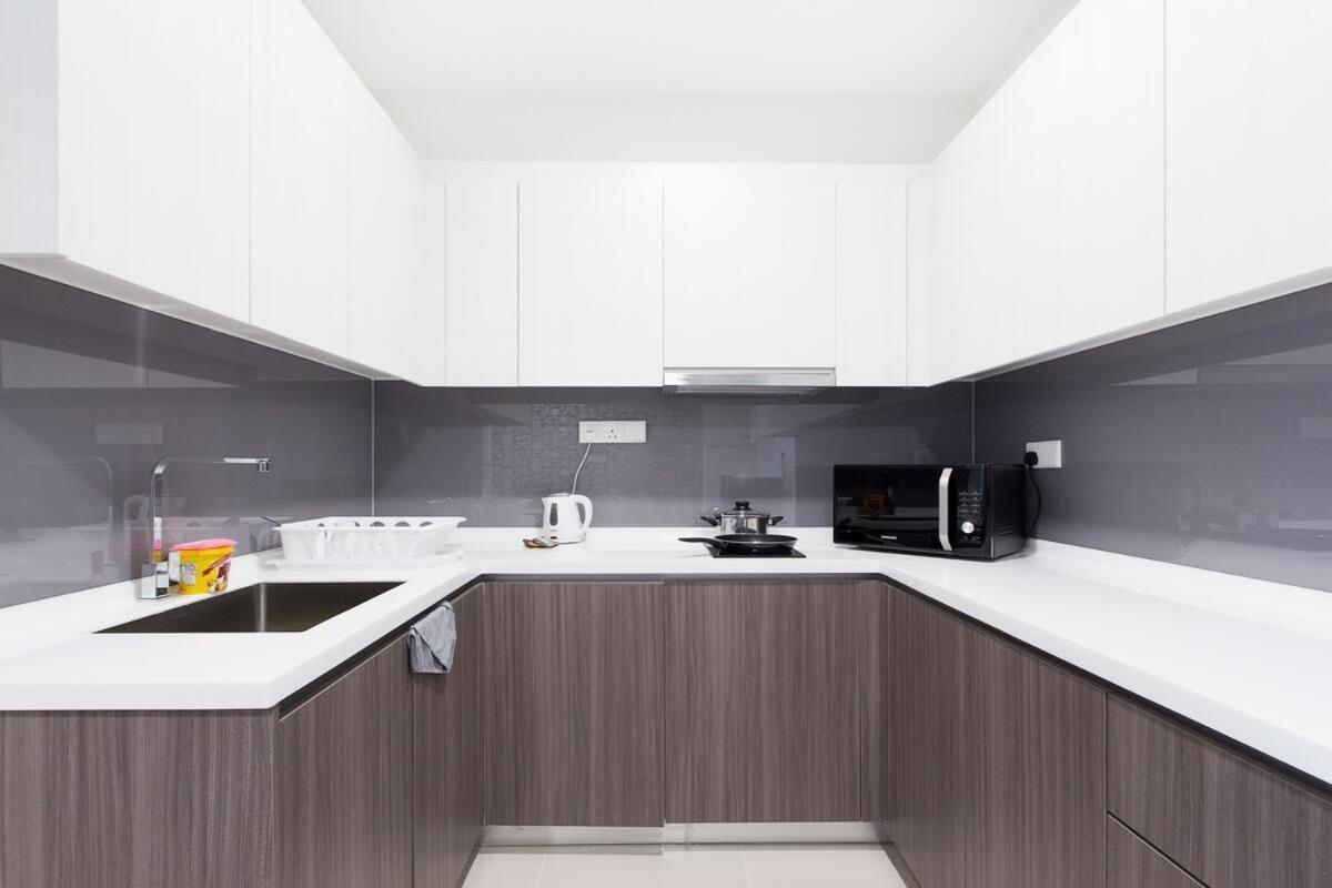 Modern, High Floor Suasana Suites 05 In Jb Джохор Бахру Екстериор снимка